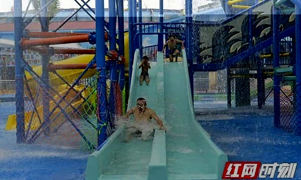 洞庭湖水上乐园儿童小滑道 洞庭湖水上乐园儿童小滑道