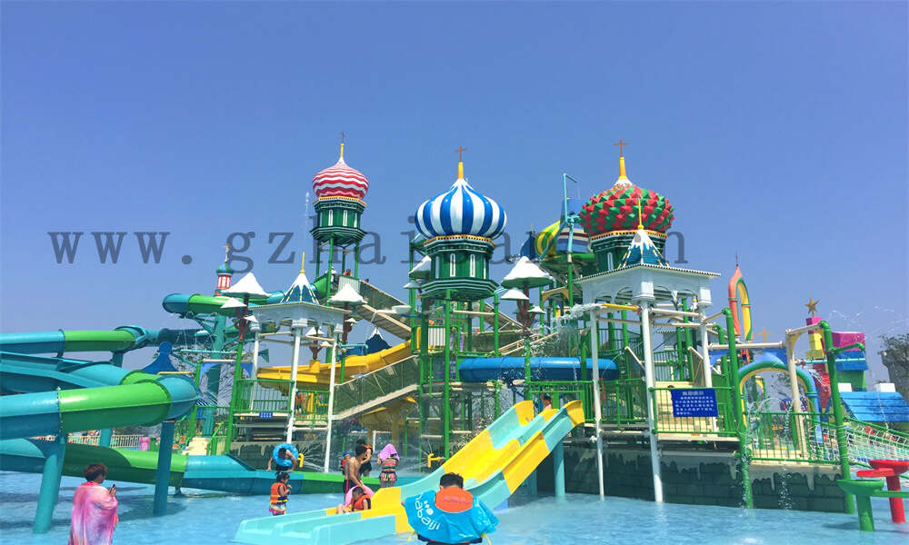 室外水上乐园设备大型水寨为什么选玻璃钢材料?